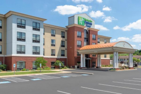 Holiday Inn Express & Suites - New Philadelphia Southwest, an IHG Hotel